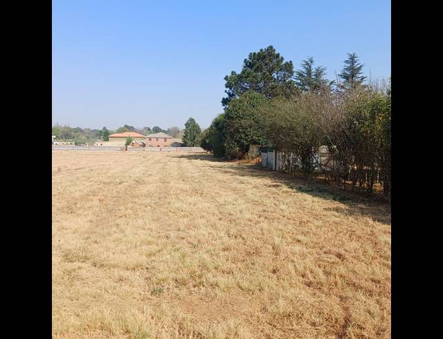 3,852M² VACANT LAND FOR SALE IN HENLEY ON KLIP